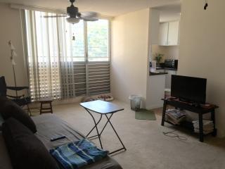 1127 Davenport St, Honolulu HI  96822-3946 exterior