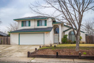 516 Armando Ave, Redding, CA 96003-9023