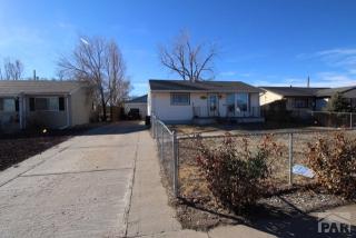 2525 Winnipeg St, Pueblo, CO 81004-4142