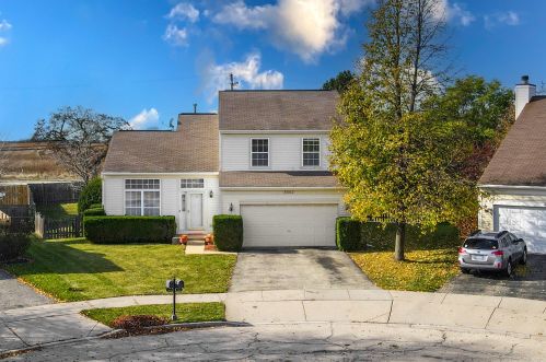 4562 Forest Ave, Waukegan, IL 60085-8667