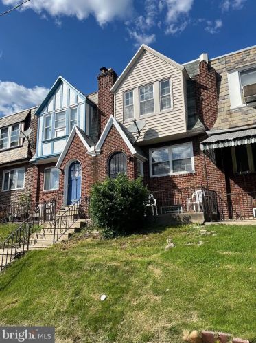 1323 Gilham St, Philadelphia PA  19111-5523 exterior