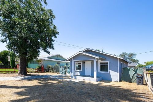 439 Caldwell St, Compton, CA 90220-4609