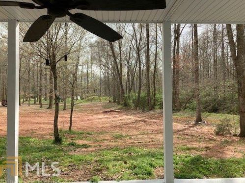 2075 Lebanon Church Rd, Jefferson GA  30549-5947 exterior