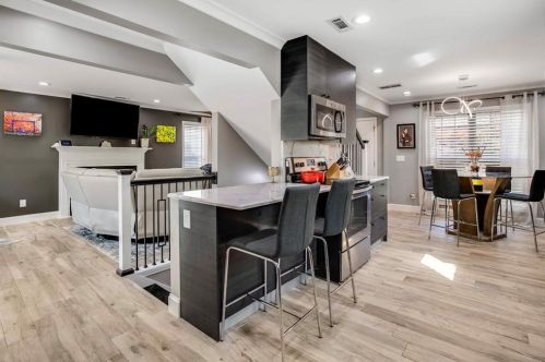 1786 Marietta Rd, Atlanta GA  30318-2717 exterior