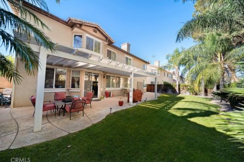 11364 Pondhurst Way, Riverside CA  92505-3471 exterior