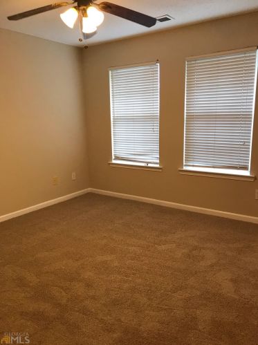 3607 Ginnis Dr, Atlanta, GA 30331-8594