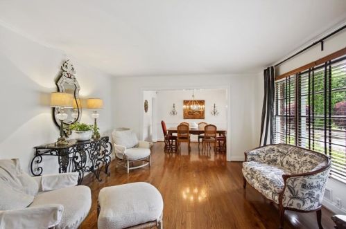 4660 Hitching Post Trl, Atlanta GA  30342 exterior