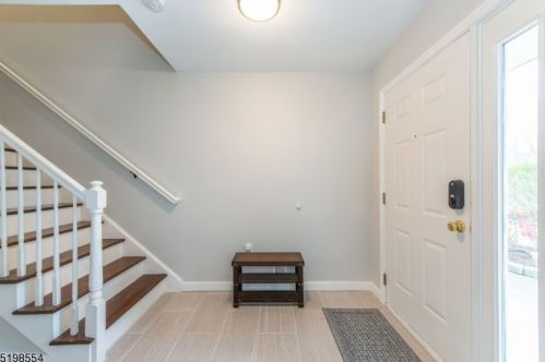 605 Tulsa Ct, Hackettstown NJ  07840-1694 exterior