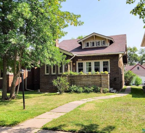 4612 5th St, Duluth, MN 55807-2005