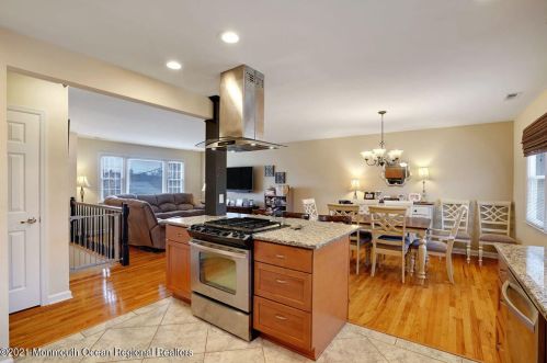 46 Walnut Ave, Tinton Falls NJ 07701-6146 exterior