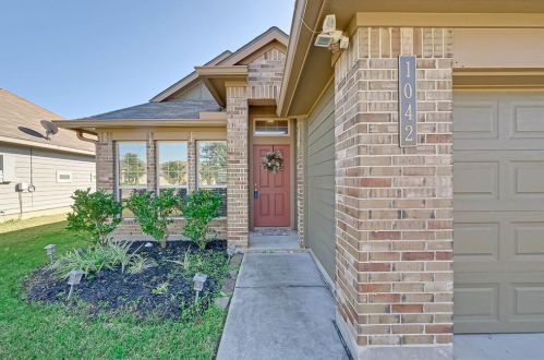 1042 Pleasant Bnd, Conroe TX  77301-1898 exterior