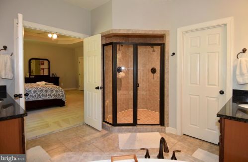 16534 Louisville Pl, Woodbridge VA  22191-4452 exterior