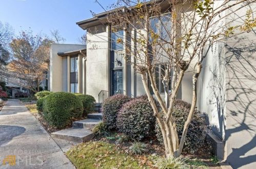 26 Ivy Pkwy, Atlanta, GA 30342-4241