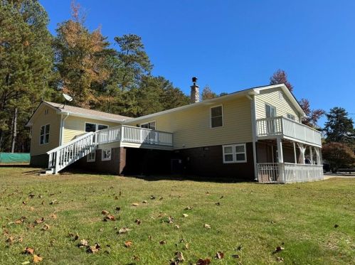 1890 Jimmy Dodd Rd, Buford GA  30518-2220 exterior