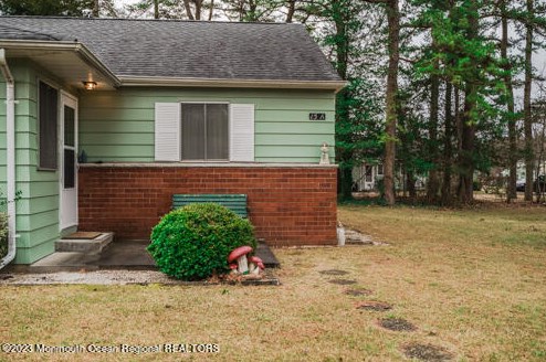 15 Pheasant St, Lakehurst, NJ 08759-5118