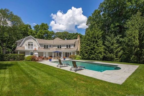 19 Hearthstone Ln, Wilton CT  06897-2901 exterior