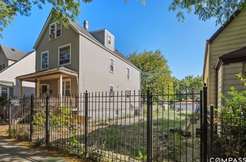 4205 Drake Ave, Chicago, IL 60618-1112