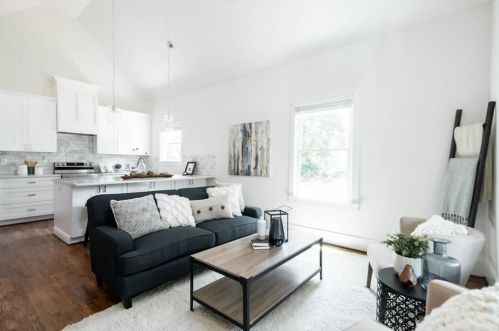 81 Bisbee Ave, Atlanta, GA 30315-2758