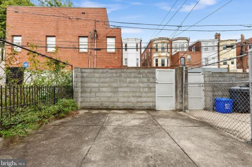 1614 Juniper St, Philadelphia PA  19148-1013 exterior