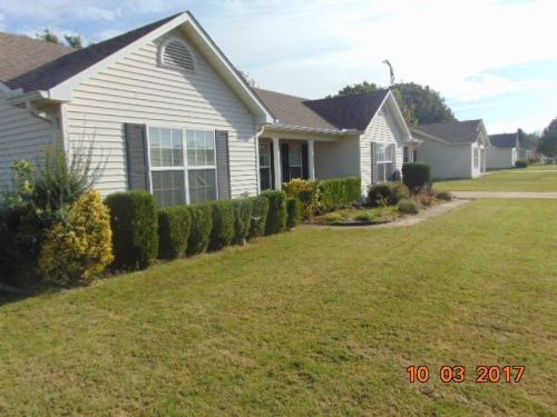 81 Pearson Dr, Bells, TN 38006-3690