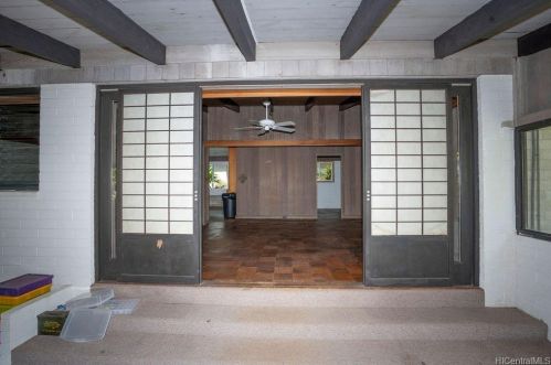 48 Akamu Pl, Honolulu HI  96817-1422 exterior