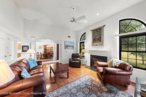 95 Old Orch Ln, Tinton Falls NJ 07712-2569 exterior