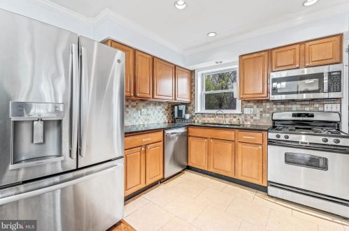 5225 Heming Ave, Springfield VA  22151-2942 exterior