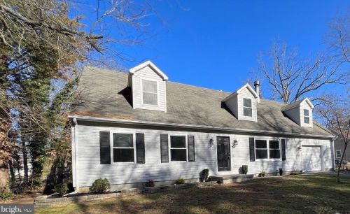 65 Columbus Ave, Browns Mills, NJ 08015-4010