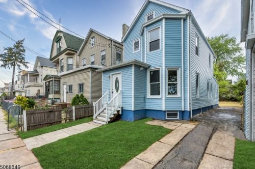40 Sharon Ave, Irvington, NJ 07111-3514