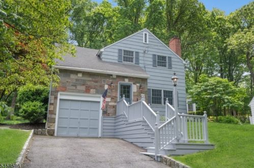 48 Lake Blvd, Morristown, NJ 07960-5041
