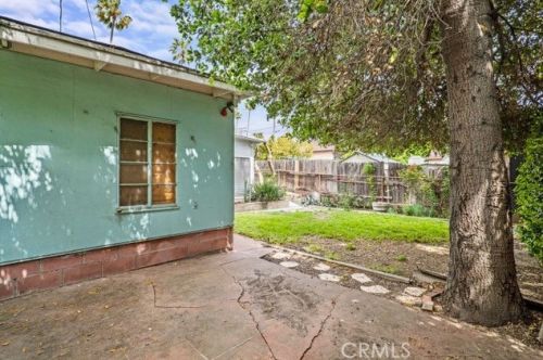 1710 Glenwood Rd, Glendale CA  91201-1812 exterior