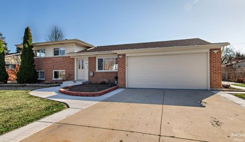 923 Anderson Ter, Des Plaines, IL 60016-5972