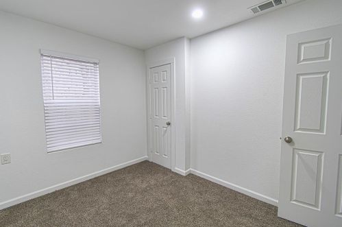 2735 Grafton Ave, Dallas TX  75211-5711 exterior