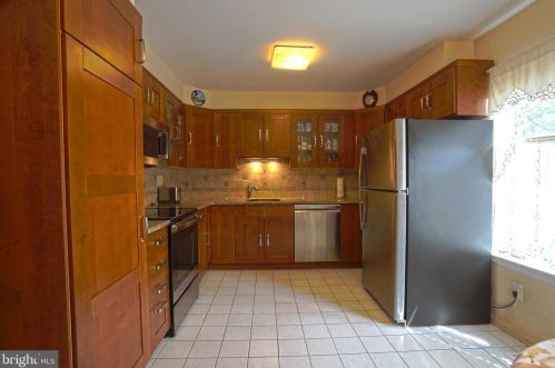 12 Sayre Dr, Princeton NJ  08540-5805 exterior