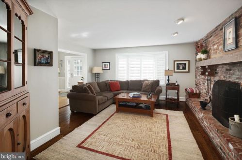 104 Roberts Ave, Tavistock NJ 08033 exterior