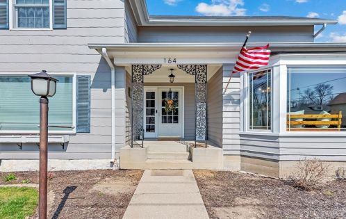 164 Jefferson Ave, Pingree Grove IL  60140-7648 exterior