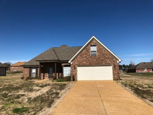 119 Highland Dr, Senatobia, MS 38668-6341