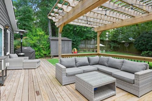 512 Hascall Rd, Atlanta GA  30309-2228 exterior