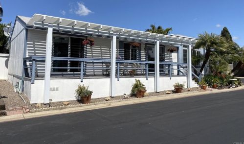 1600 Vista Way, Vista CA  92084-3424 exterior