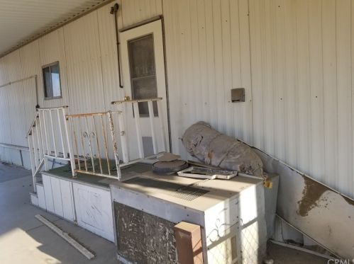 575 Wigwam Dr, Perris, CA 92570-1872