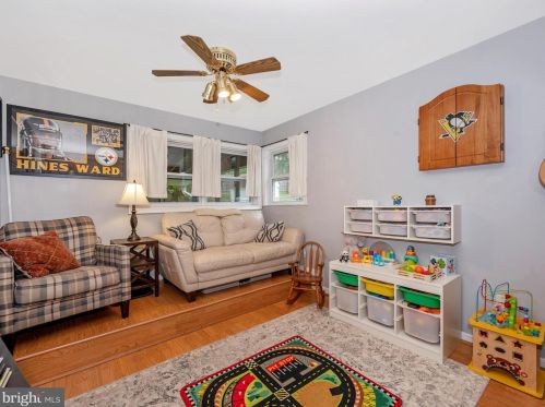 9814 Cottrell Ter, Silver Spring MD 20903-1928 exterior