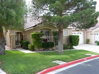 32 Alyson Pond Cir, Henderson NV  89012-3400 exterior