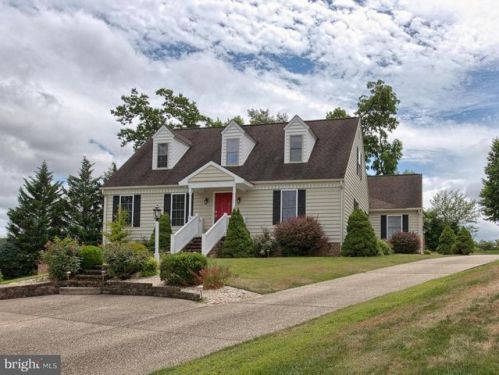 16813 Bowen Ct, Williamsport, MD 21795-3187