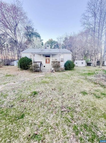 89 One Horse Rd, Buckingham, VA 23921-3420