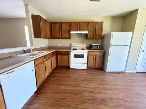 1405 Anise Dr, Austin TX  78741-7526 exterior