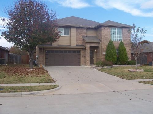 720 Pheasant Rd, Fort Worth TX  76131-8813 exterior