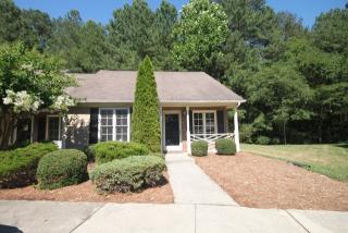 35 Crystal Oaks Ct, Durham, NC 27707-9790