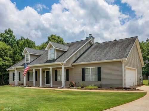 615 Longstreet Ln, Locust Grove, GA 30248-6610