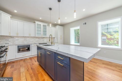 1165 12 St, Philadelphia PA 19148-1002 exterior