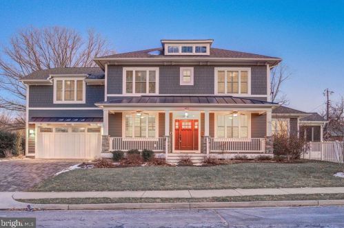 401 Meadow Ln, Falls Church, VA 22042-2428